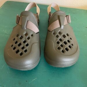 Chaco Kids Olive Water Shoes with Tan Straps